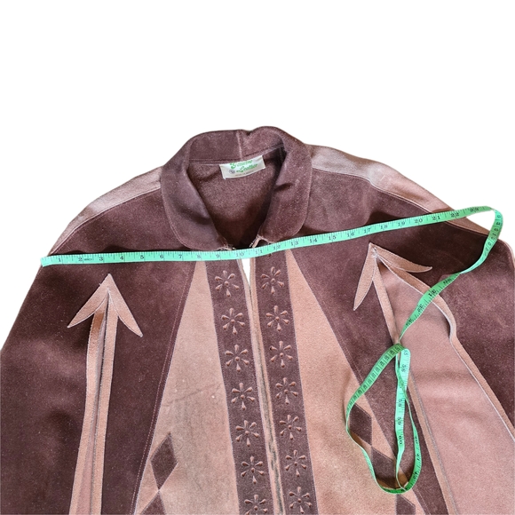 VTG 60s Suede Two Tone Brown Cape Poncho, Fringe, Hippie Boho Mod Style - Picture 12 of 16
